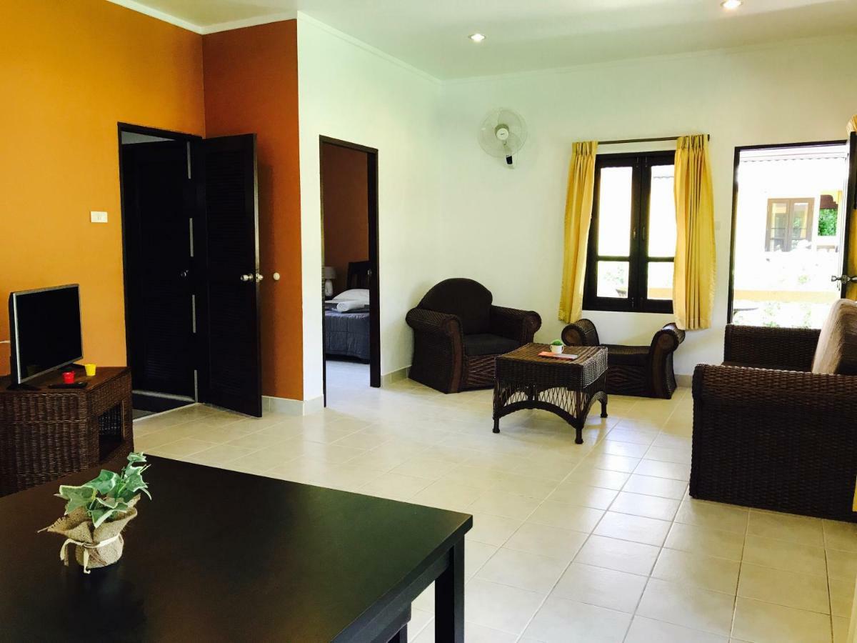 Marilyns Residential Resort Maret Εξωτερικό φωτογραφία