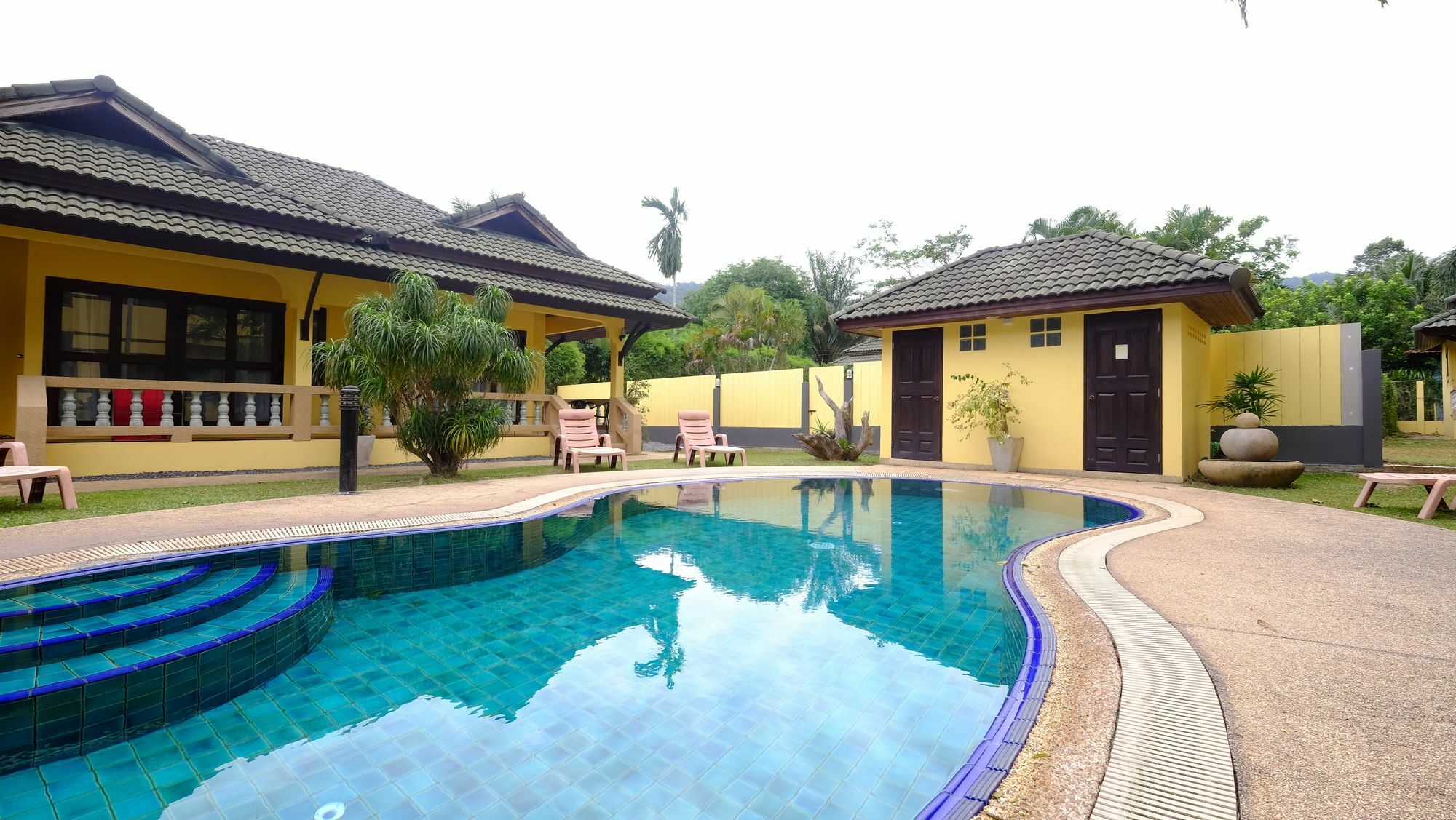 Marilyns Residential Resort Maret Εξωτερικό φωτογραφία